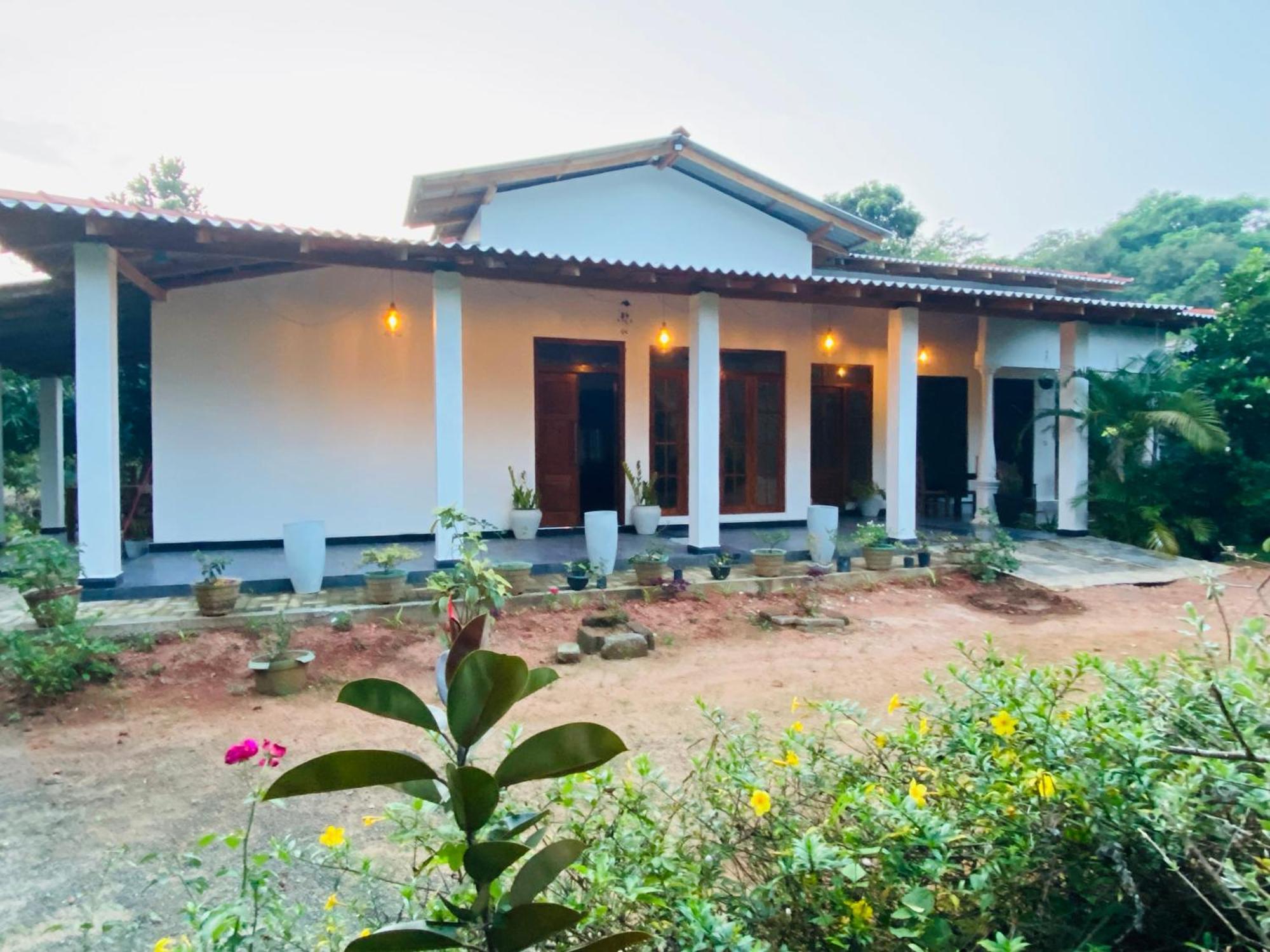 Fairview Dill Homestay 锡吉里亚 外观 照片