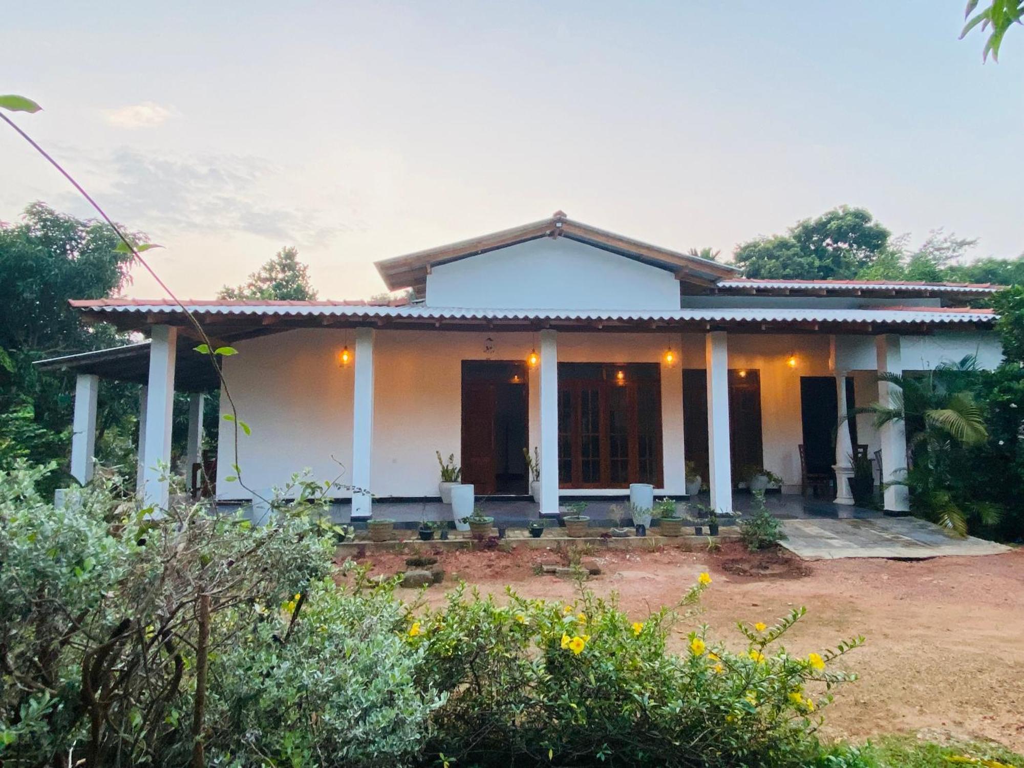 Fairview Dill Homestay 锡吉里亚 外观 照片