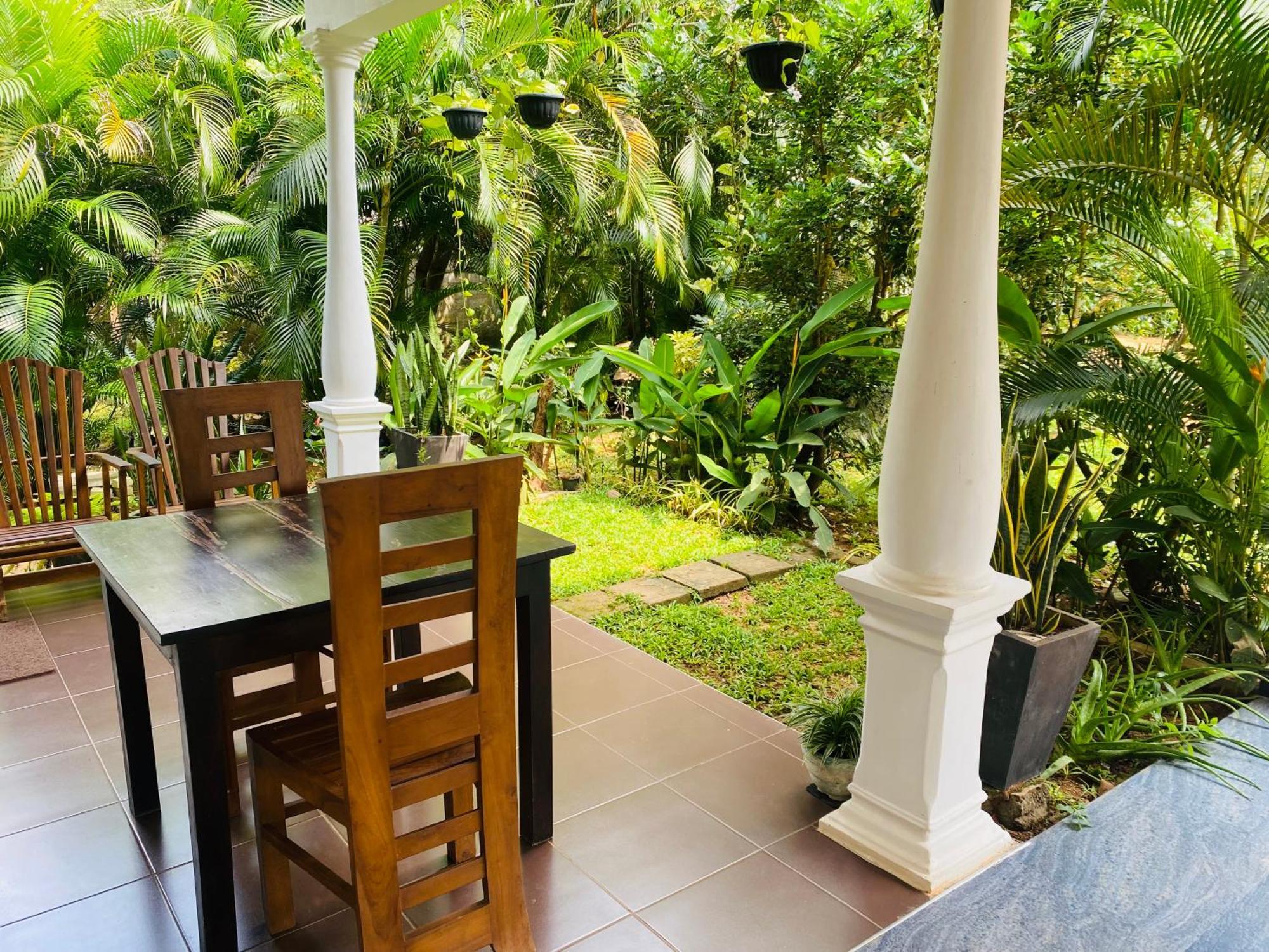 Fairview Dill Homestay 锡吉里亚 外观 照片